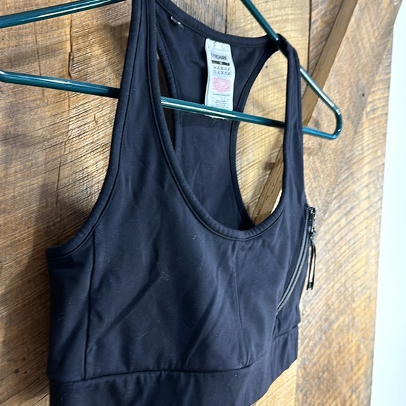 Gymshark Box Utility Bralette Size Medium - Picture 4 of 6